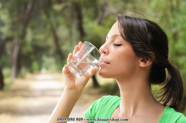  2l nước mỗi ngày, quá đơn giản dưỡng da trắng sáng nhanh chóng hiệu quả.